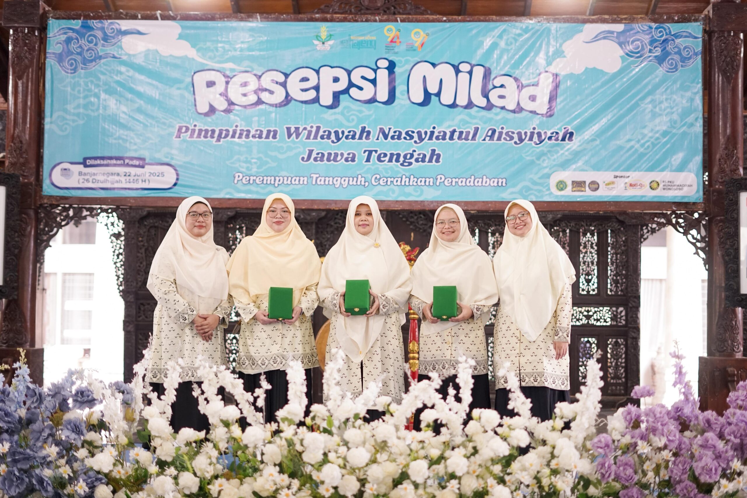 Semarak Resepsi PWNA Jateng
