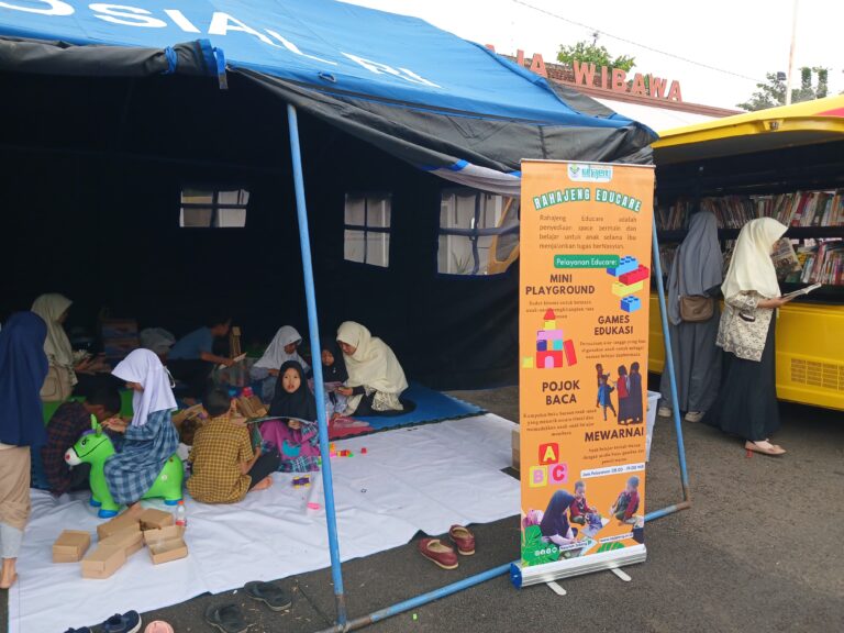 Pojok Baca EMINA